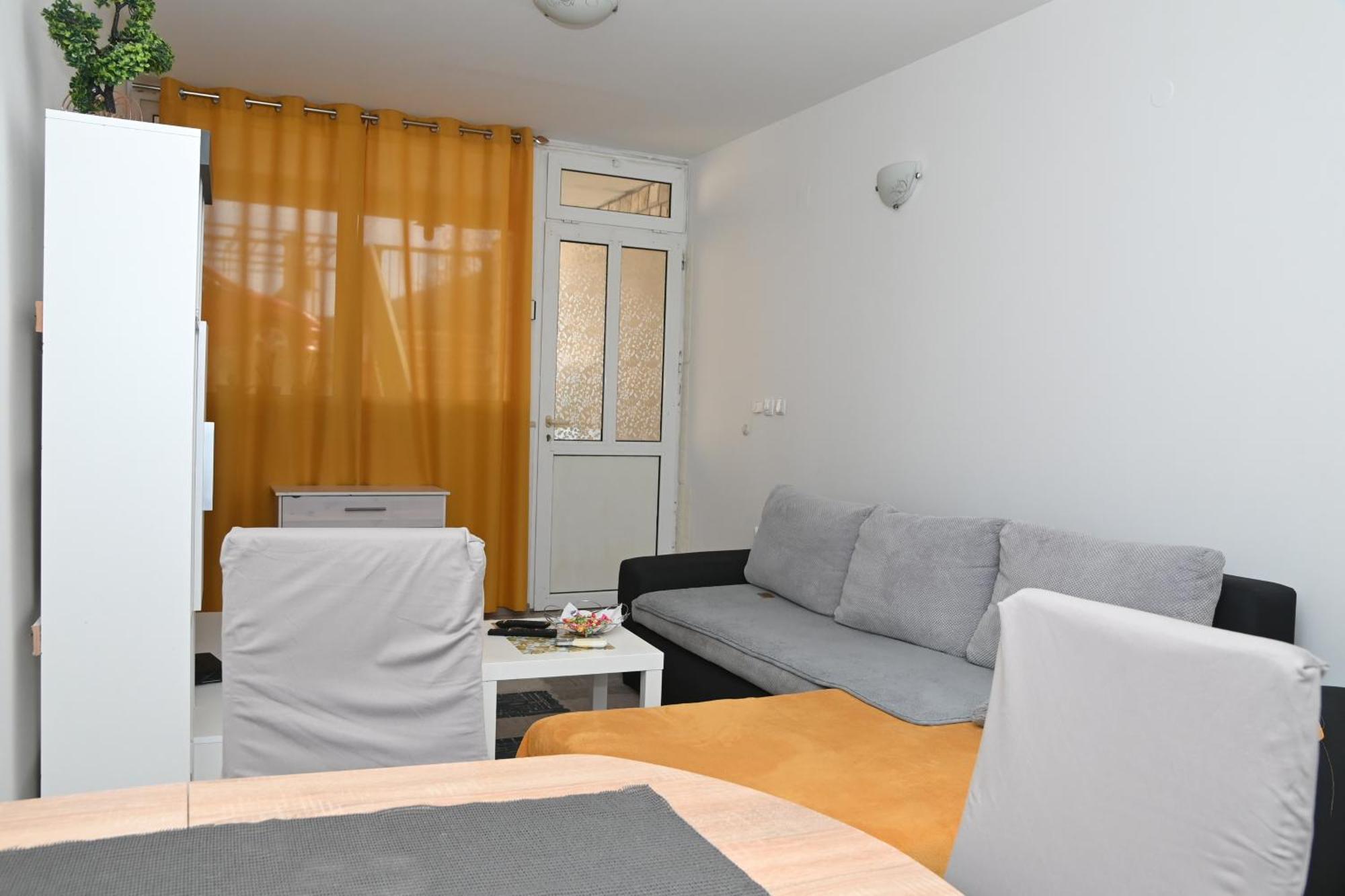 Oscar Apartment