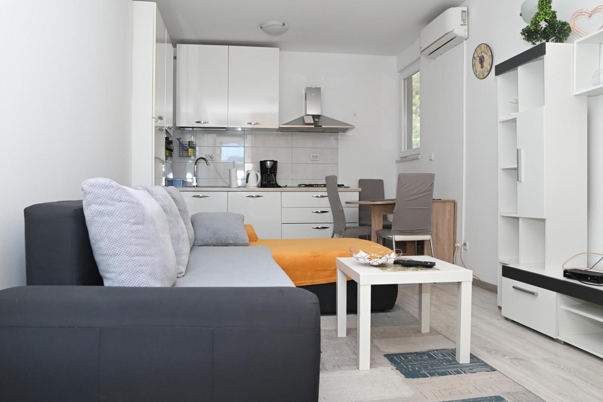 Oscar Apartment